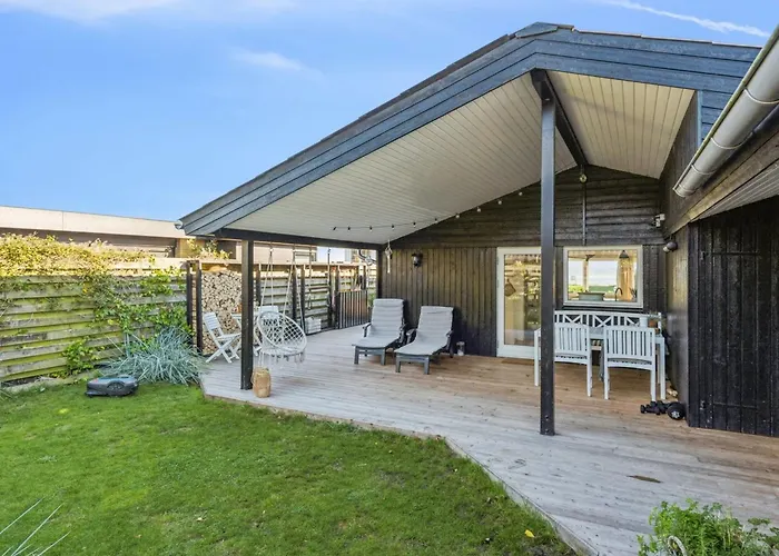 Pedersen - 50m From The Sea By Interhome Sjolund