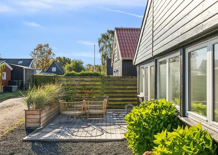 Pedersen - 50m From The Sea By Interhome