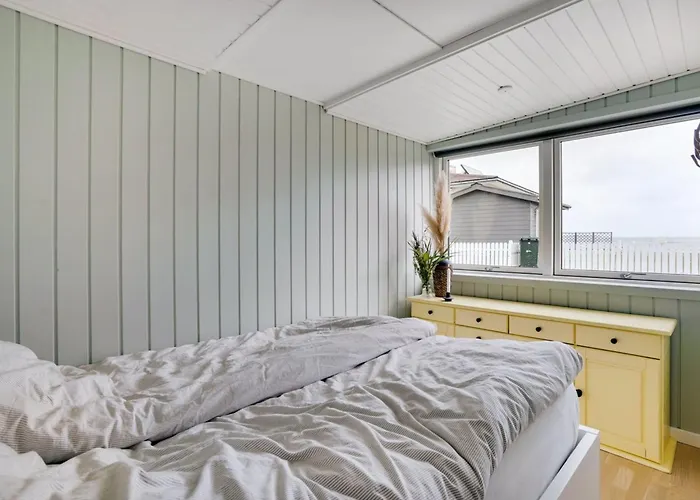 Holiday home Pedersen - 50m From The Sea By Interhome Sjolund