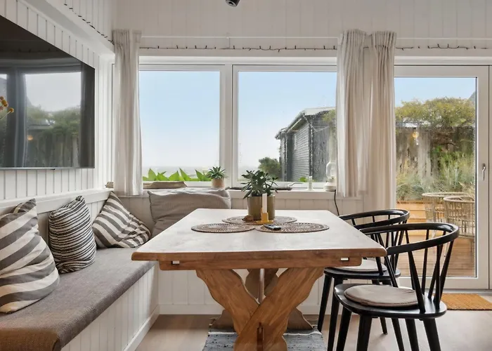 Holiday home Pedersen - 50m From The Sea By Interhome *